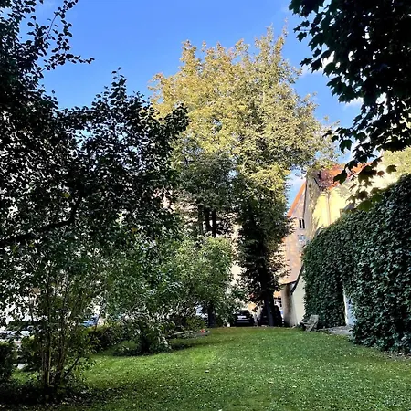 Heart Of The Old Town - Space, Views & Comfort Apartman